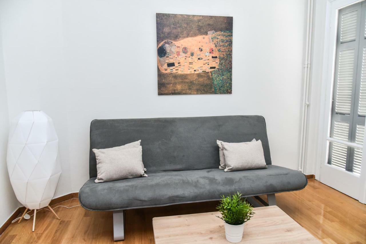 Warm Apartment At Exarchia 1 Bed 2 Pers Athens Exterior photo